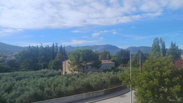 Appartement T3 de 95m² avec balcon, garage et cave