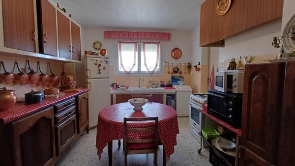 Appartement T3 de 95m² avec balcon, garage et cave