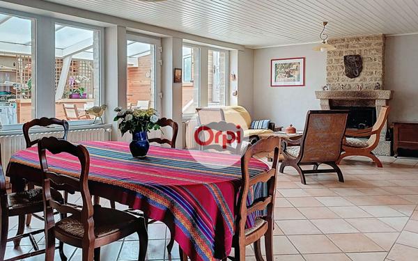 Maison à vendre    6 pièces • 205 m2 Questembert