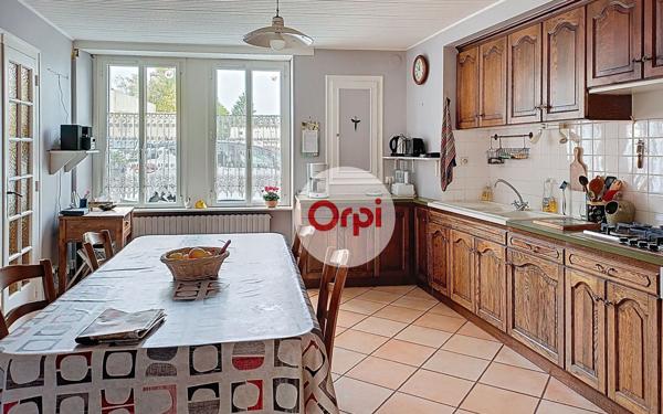 Maison à vendre    6 pièces • 205 m2 Questembert