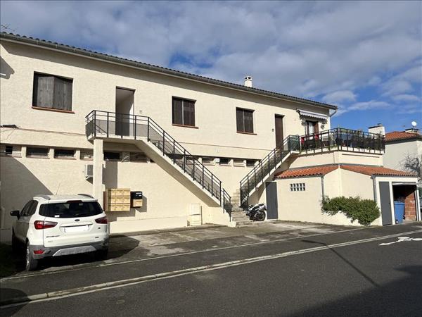 Immeuble à vendre |  Saint-Jean |  450 m²