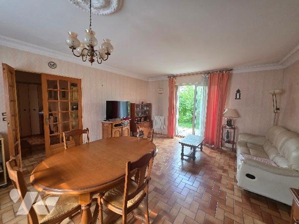 Rennes Landry maison Sud-Ouest à rénover 87m² hab terrain 277m² 3 chbres grenier aménageable garage