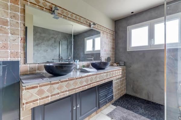 Maison à vendre 7 pièces 170m² Pont-du-Château (63430)