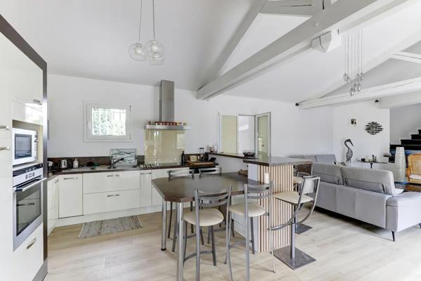 Maison à vendre 7 pièces 170m² Pont-du-Château (63430)