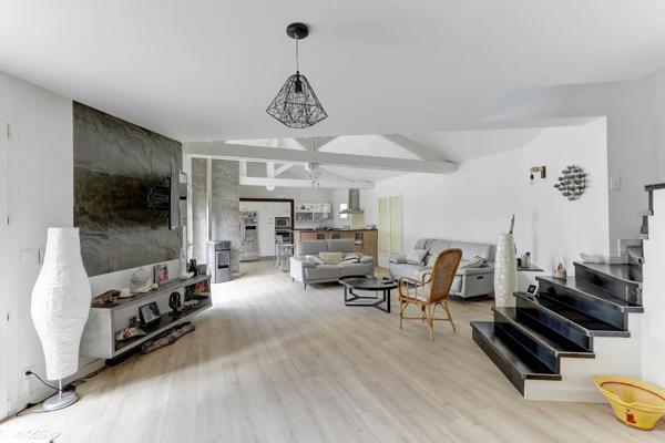 Maison à vendre 7 pièces 170m² Pont-du-Château (63430)