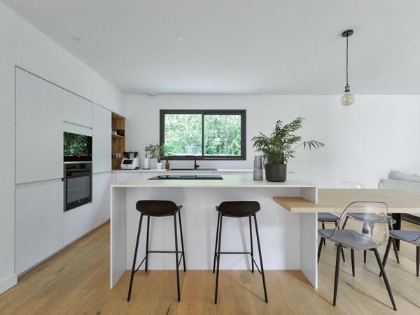 Maison contemporaine à vendre dans un quartier recherché de Murs Erigné avec prestations de qualités
