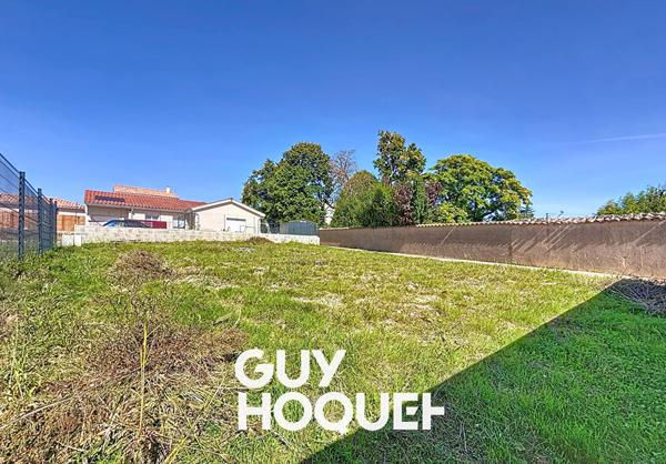 Charmant Terrain La Chapelle De Guinchay de 295 m2