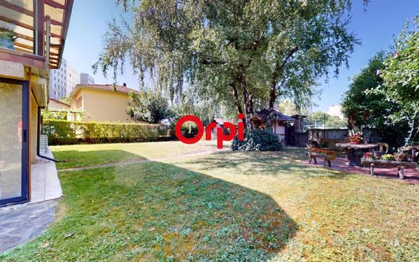 Maison à vendre    5 pièces • 107 m2 Vaulx-en-Velin