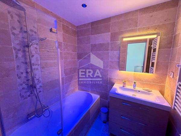 A LOUER - APPARTEMENT 2 PIECES MEUBLE, SECTEUR VAUGRENIER