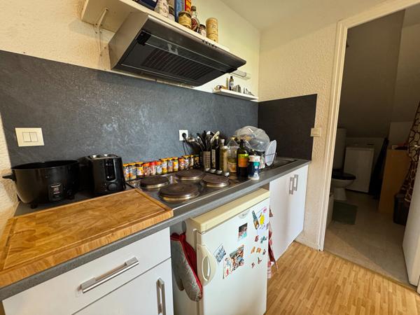 Appartement 2 pièces à vendre à Rennes - Quartier Thabor, dernier étage, bon état