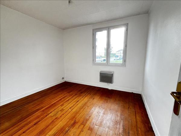 Appartement à vendre |  Mantes-la-Ville |  4 pièces | 64 m²