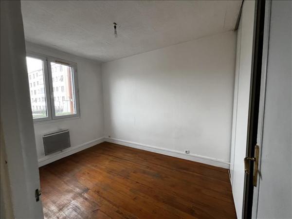 Appartement à vendre |  Mantes-la-Ville |  4 pièces | 64 m²