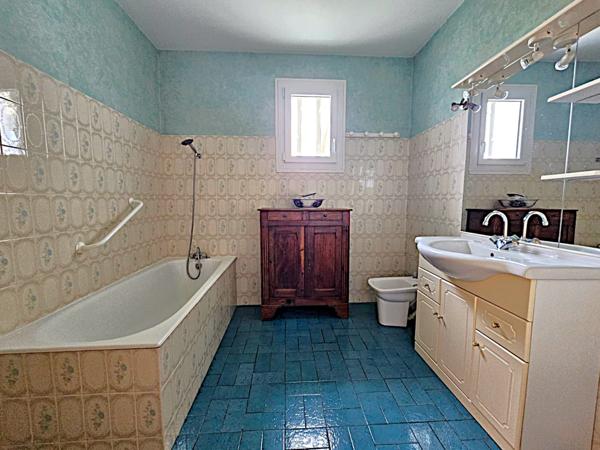 Villeneuve-sur-Lot (47300) Agréable plain pied 3 chambres et possibilité studio