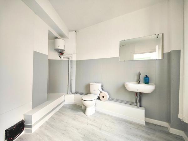 Local professionnel, activité de bureau 64.50m²