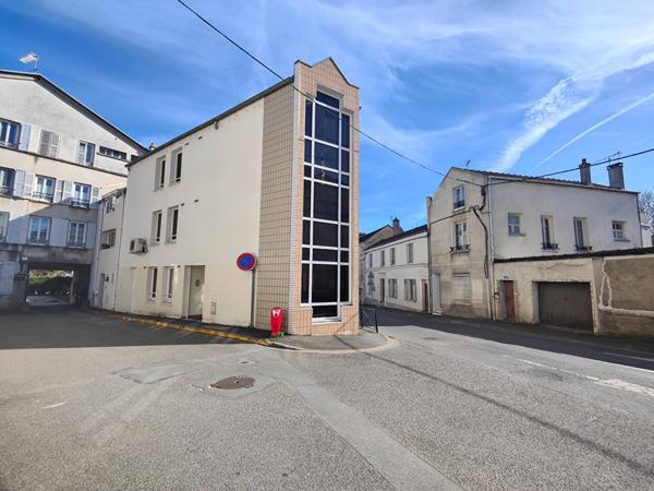 Local professionnel, activité de bureau 64.50m²