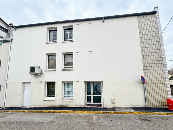 Local professionnel, activité de bureau 64.50m²