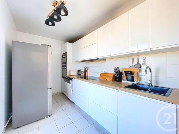 Appartement F3 à vendre  3 pièces - 65,22 m2 FRESNES - 94