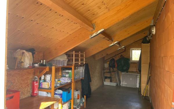 Maison à vendre    6 pièces •  Plouray