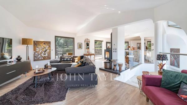 Tourrettes - villa contemporaine avec vue panoramique