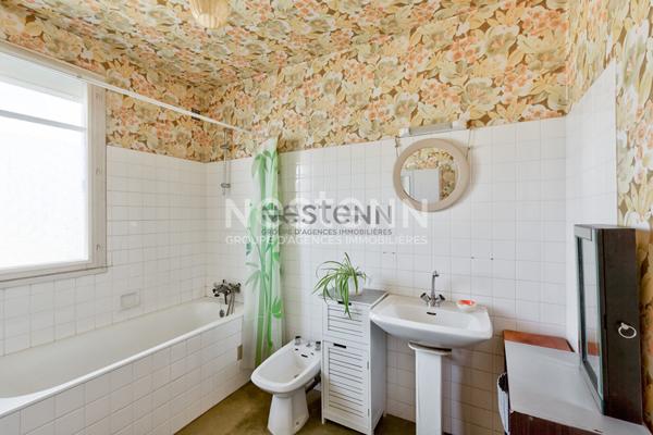 A VENDRE - TRÉGUEUX - Maison plein centre, 4 chambres, vivable de plain-pied, fort potentiel