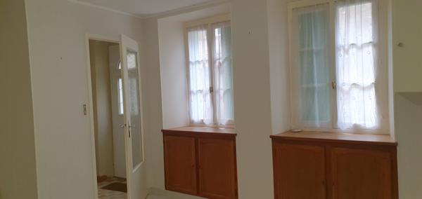 Mareuil-le-Port (51700) MAISON AVEC GARAGE ET JARDIN