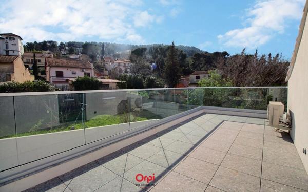 Maison à vendre    3 pièces • 104,90 m2 Marseille 11