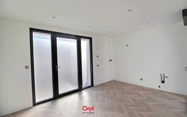Maison à vendre    3 pièces • 104,90 m2 Marseille 11