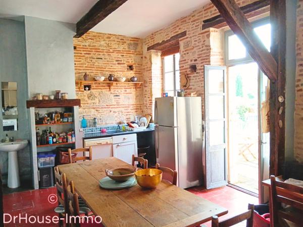 Maison à vendre 14 pièces de 560 m²