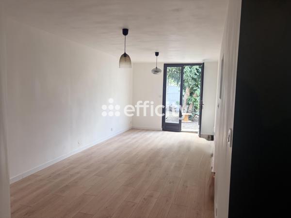 Appartement
         2 pièces
        - 47 m² 155 000 € *