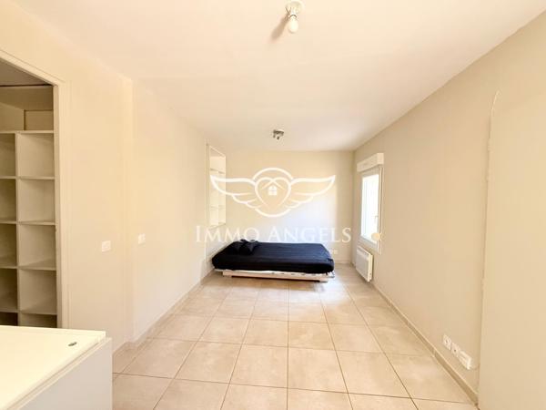 NÎMES – Studio 26 m² avec cour privative de 24 m² – Jardins de la Fontaine