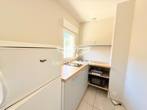 NÎMES – Studio 26 m² avec cour privative de 24 m² – Jardins de la Fontaine