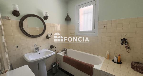 À vendre Maison 4 pièces 65.61 m² - Mézel 04270