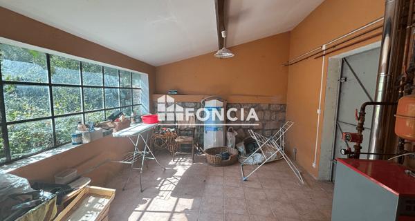 À vendre Maison 4 pièces 65.61 m² - Mézel 04270