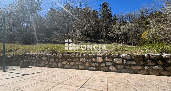 À vendre Maison 4 pièces 65.61 m² - Mézel 04270