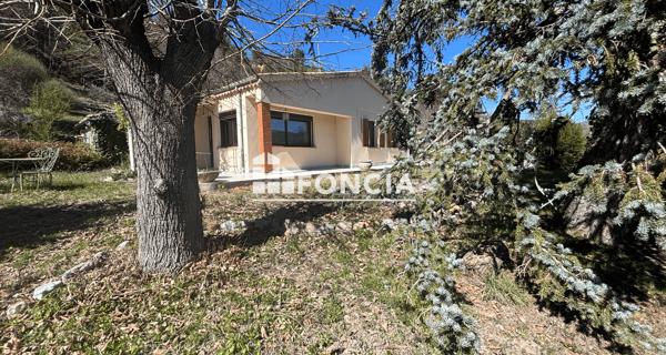 À vendre Maison 4 pièces 65.61 m² - Mézel 04270
