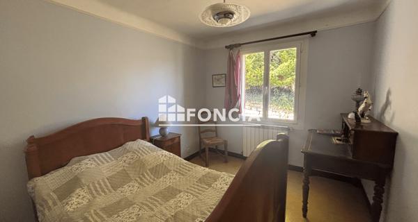 À vendre Maison 4 pièces 65.61 m² - Mézel 04270