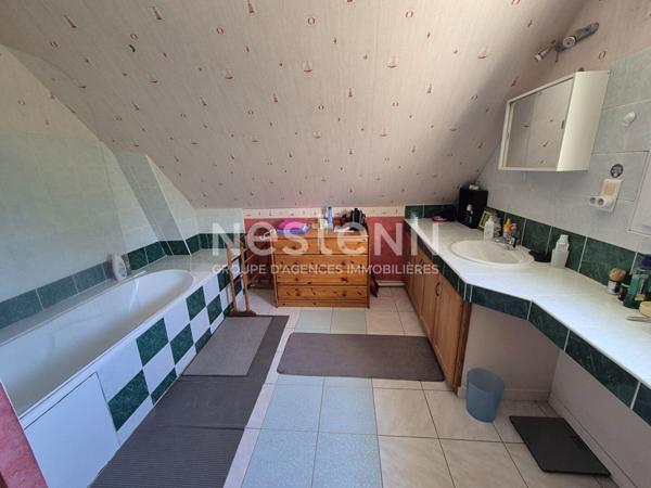 Maison familiale 122 m² habitables, 4 chambres, Terrain de 1500 m² Bretagne / Morbihan Sud