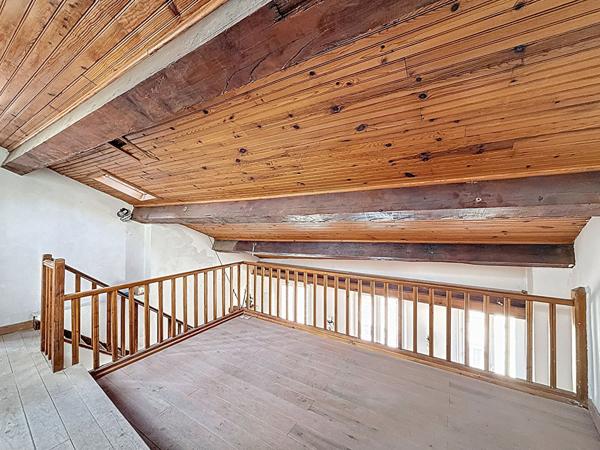 Appartement Grasse 5 pièce(s) 102 m2- Grasse centre, proche des commodités, Ascenseur, Terrasse et vue mer