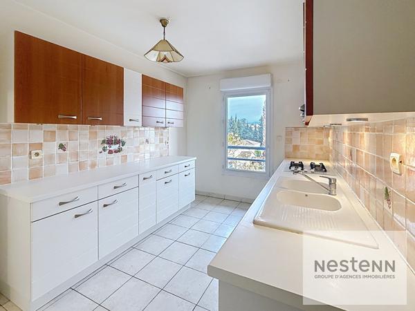 FREJUS PLAGE T3 EN DERNIER ETAGE ASCENSEUR - TERRASSE - 2 GARAGES