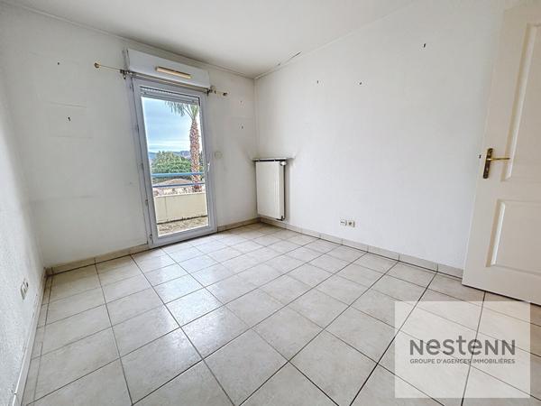 FREJUS PLAGE T3 EN DERNIER ETAGE ASCENSEUR - TERRASSE - 2 GARAGES