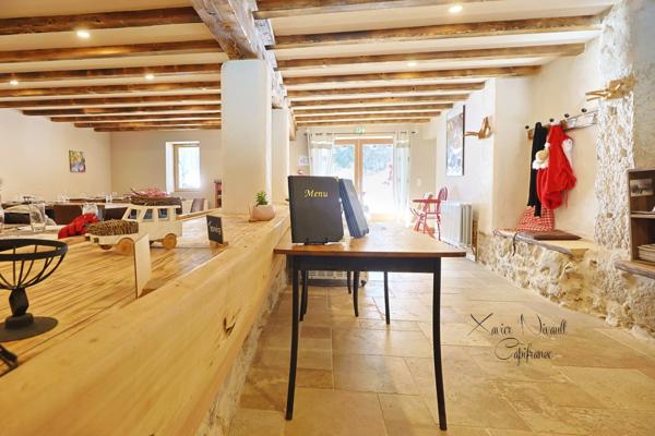 Propriete à vendre 15 pièces LE GRAND ABERGEMENT (01)