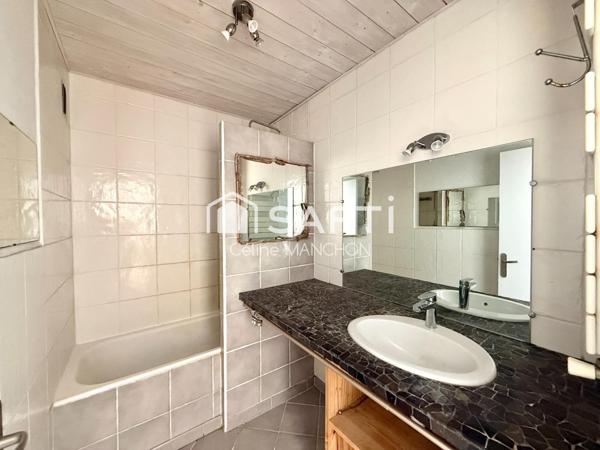 Appartement T3 traversant de 68 m2 - Cave et garage inclus