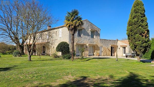 Propriété d'agrément à vendre à Nieulle-sur-Seudre en Charente-Maritime (17600), ref : Ref 02049