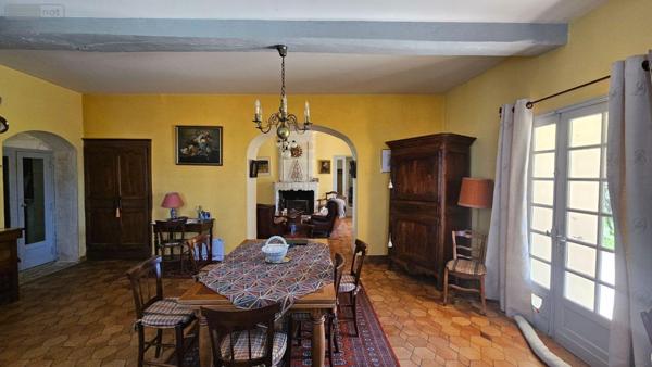 Propriété d'agrément à vendre à Nieulle-sur-Seudre en Charente-Maritime (17600), ref : Ref 02049