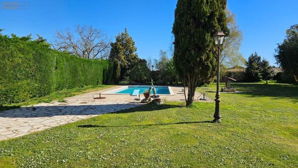 Propriété d'agrément à vendre à Nieulle-sur-Seudre en Charente-Maritime (17600), ref : Ref 02049