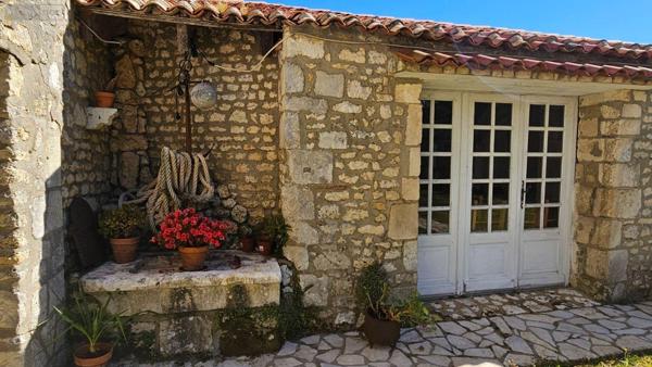 Propriété d'agrément à vendre à Nieulle-sur-Seudre en Charente-Maritime (17600), ref : Ref 02049