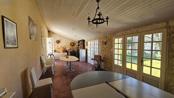 Propriété d'agrément à vendre à Nieulle-sur-Seudre en Charente-Maritime (17600), ref : Ref 02049