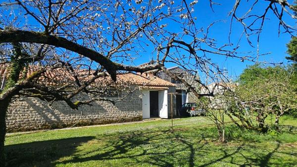 Propriété d'agrément à vendre à Nieulle-sur-Seudre en Charente-Maritime (17600), ref : Ref 02049