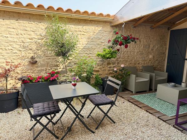 Maison de 136 m2 - Centre-bourg de Courçon., Courcon 17170