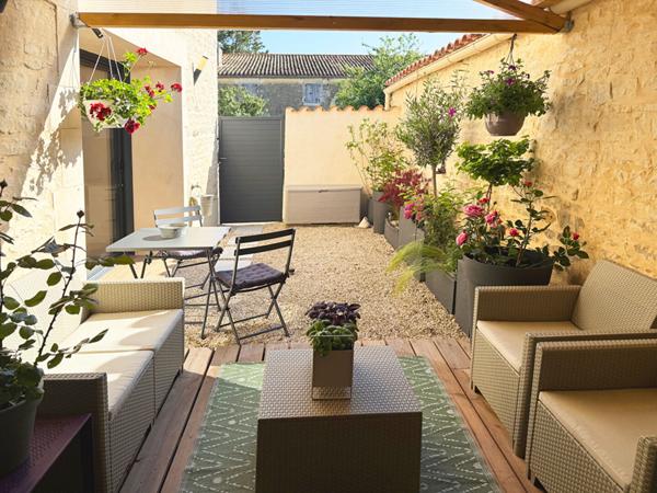 Maison de 136 m2 - Centre-bourg de Courçon., Courcon 17170